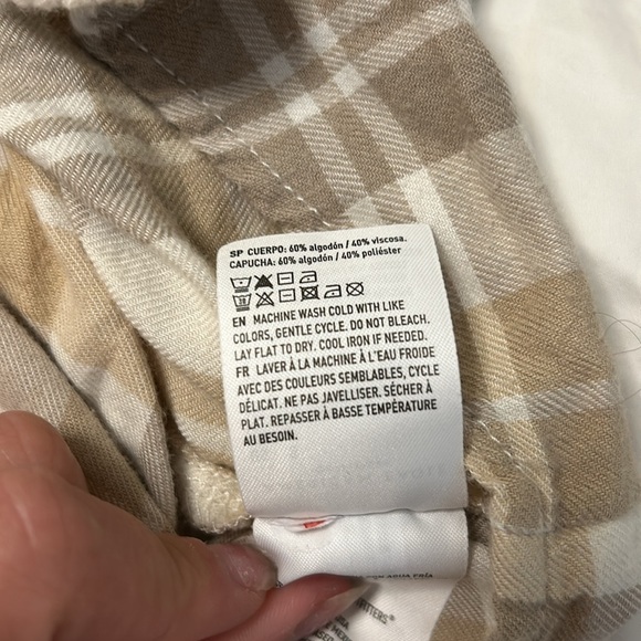 Plaid button up hoodie - Picture 5 of 8